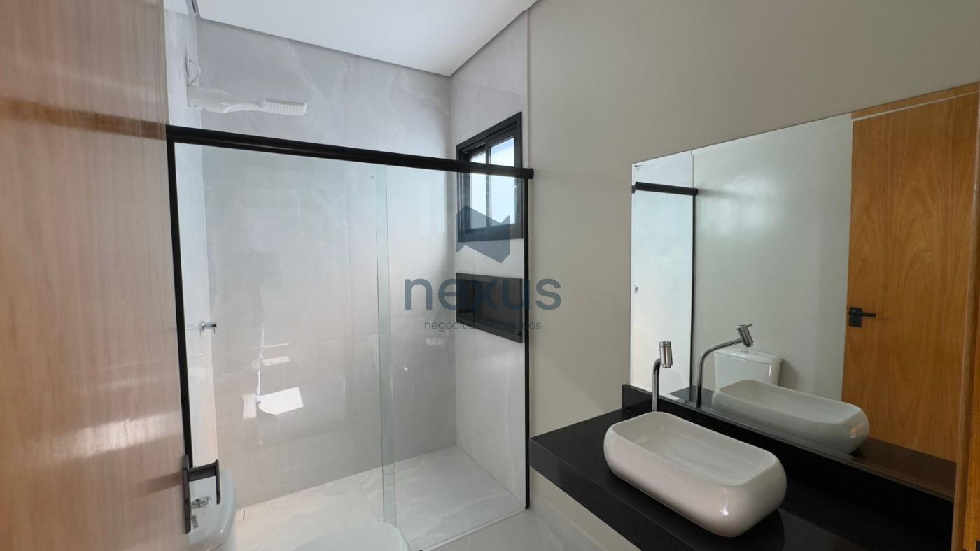 Casa à venda com 3 quartos, 305m² - Foto 9