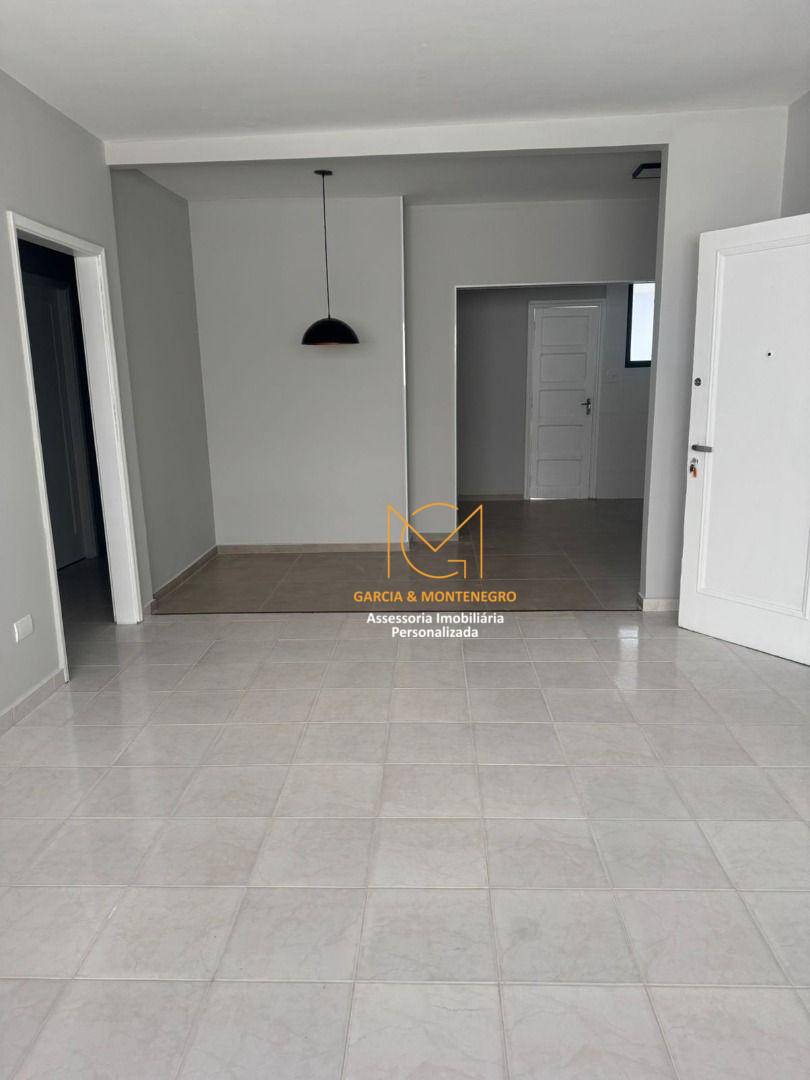 Apartamento para alugar com 3 quartos, 107m² - Foto 16