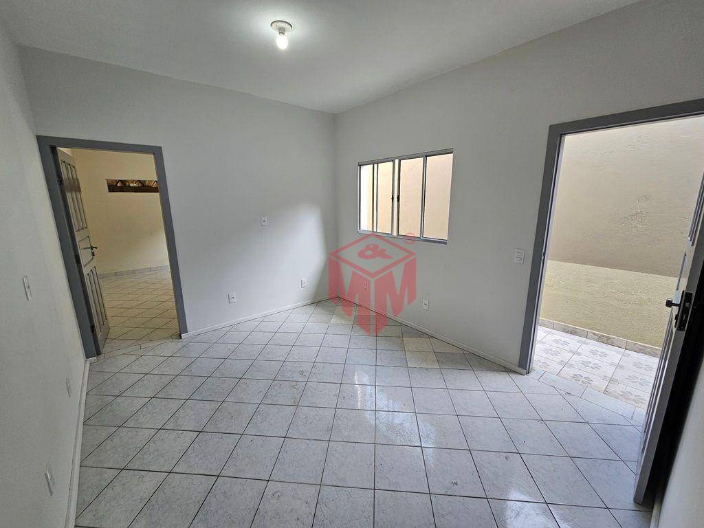 Casa para alugar com 1 quarto, 50m² - Foto 5