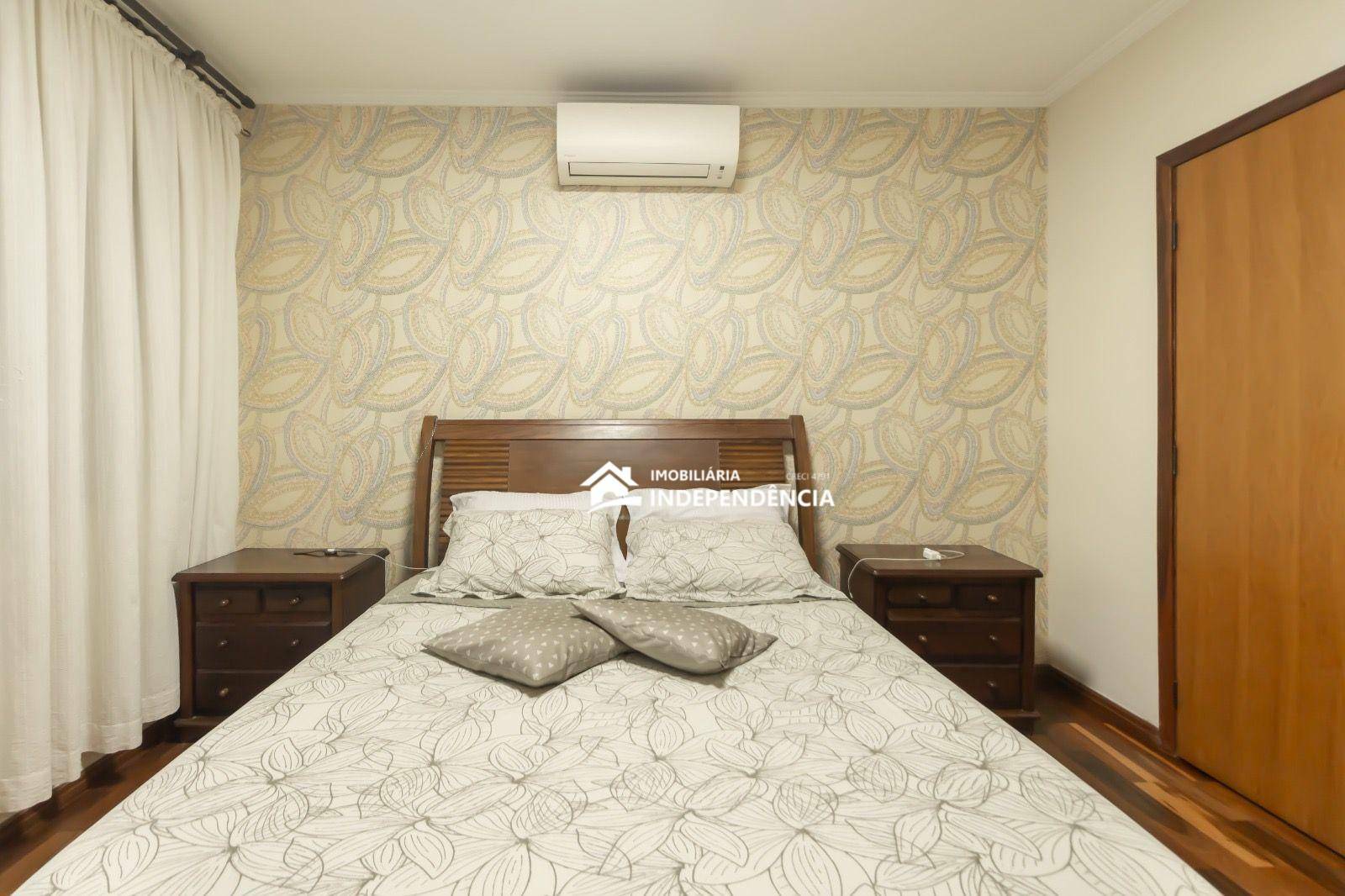 Casa à venda com 3 quartos, 316m² - Foto 27