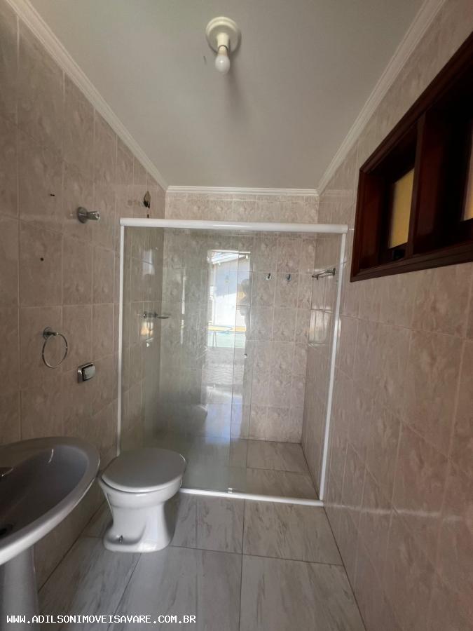 Casa à venda com 3 quartos, 244m² - Foto 17