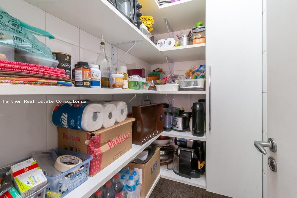 Apartamento à venda com 3 quartos, 240m² - Foto 19
