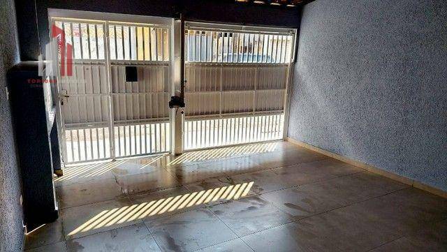 Casa à venda com 3 quartos, 130m² - Foto 3