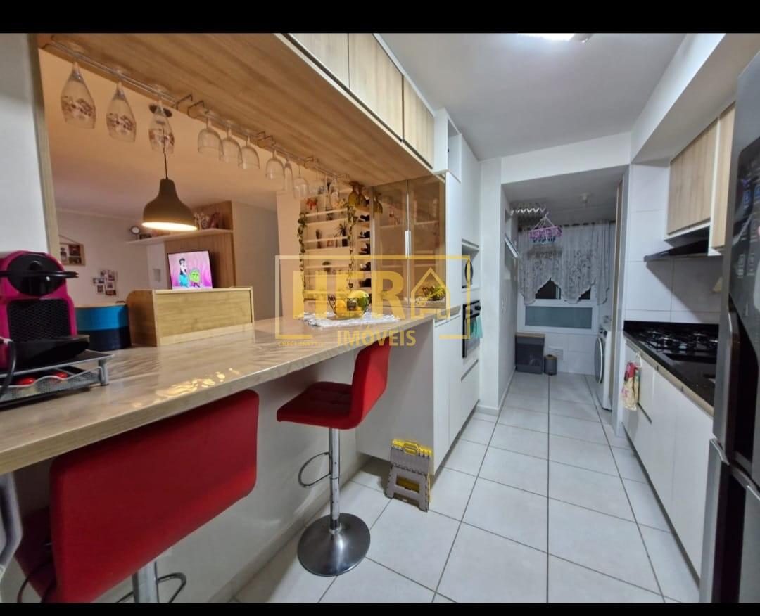 Apartamento para alugar com 3 quartos, 90m² - Foto 1
