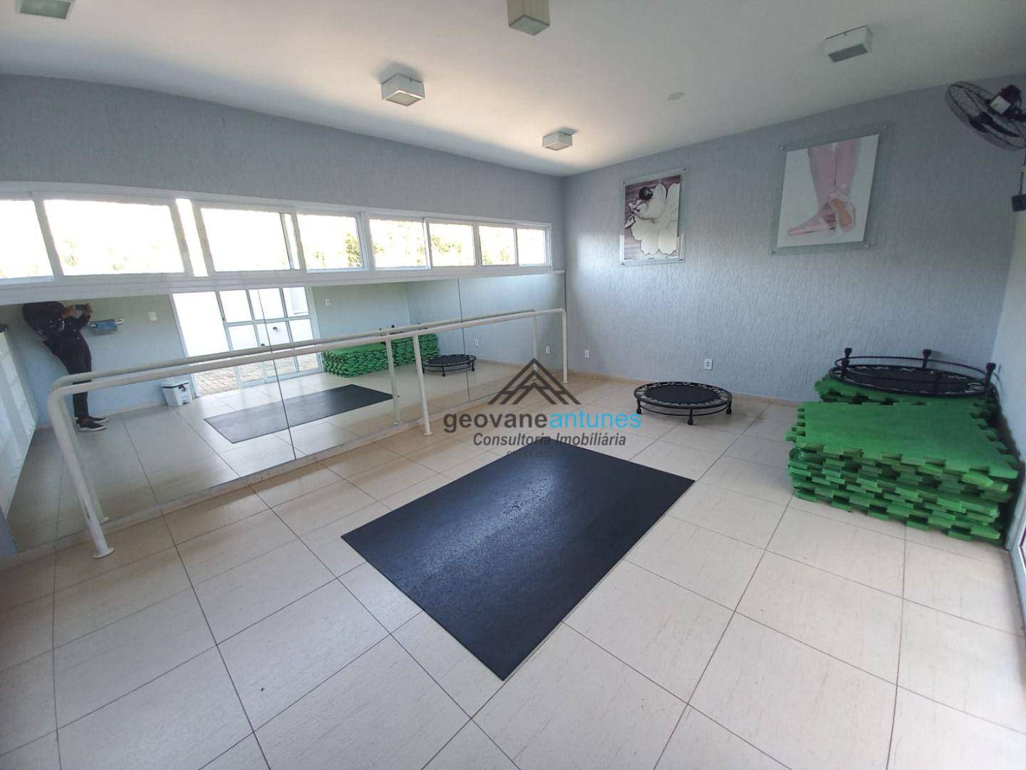 Apartamento para alugar com 2 quartos, 50m² - Foto 13