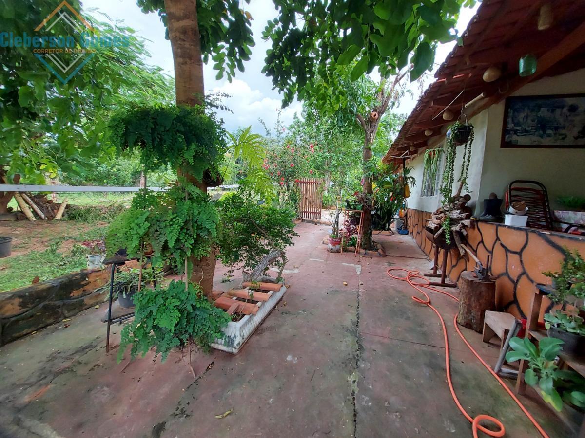 Chácara à venda com 3 quartos, 1m² - Foto 1
