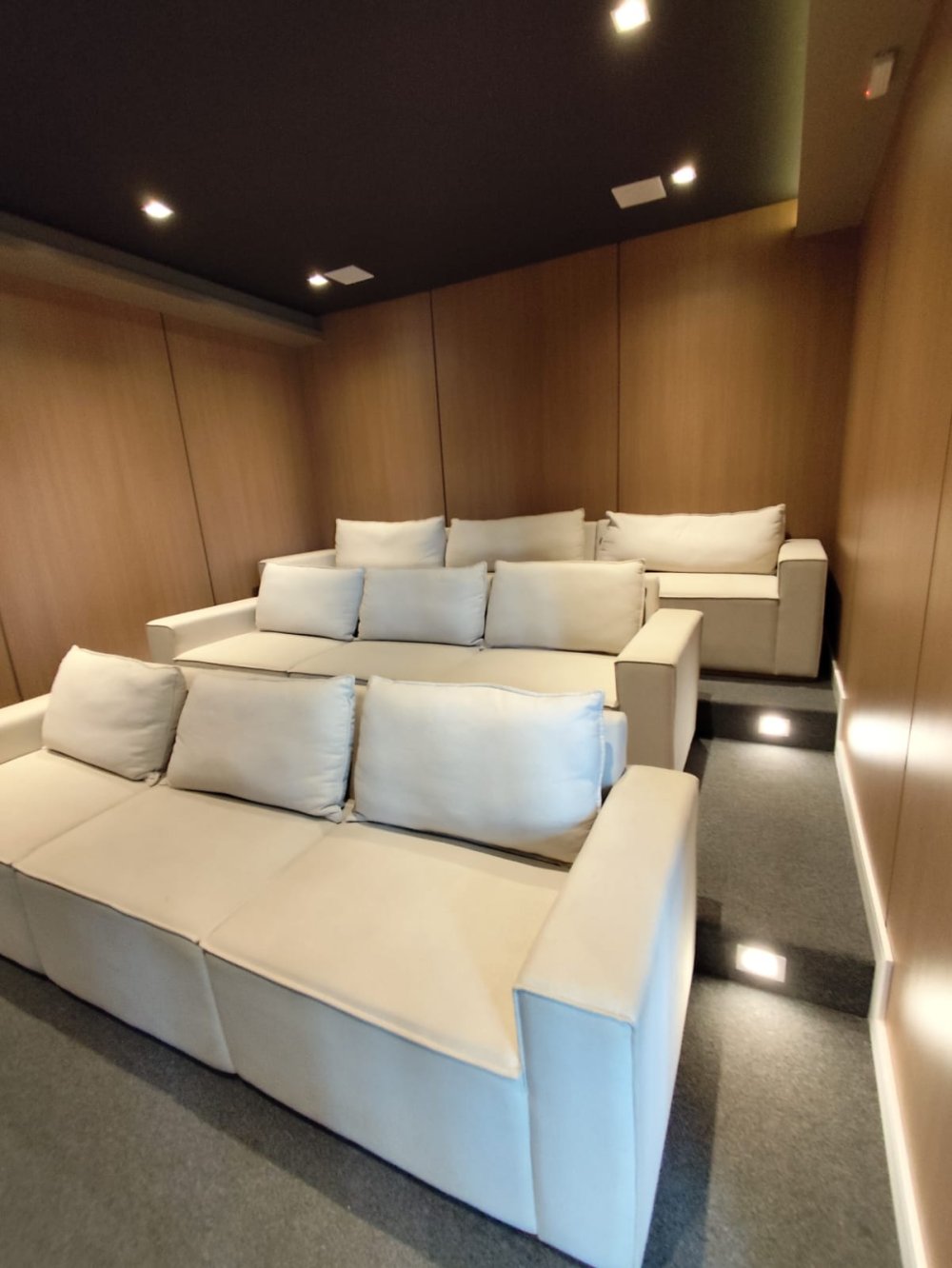 Apartamento para alugar com 2 quartos, 70m² - Foto 11