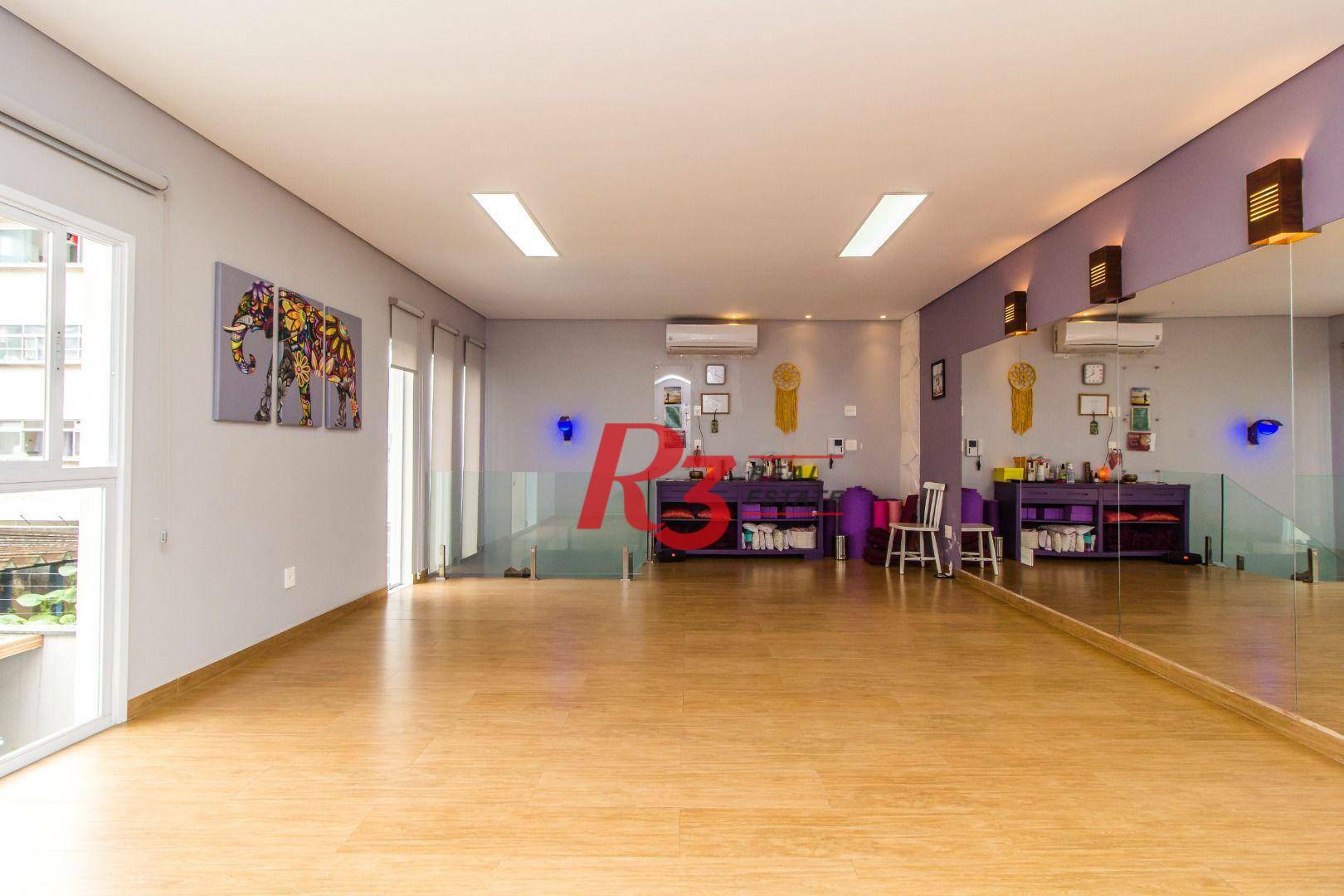 Sobrado à venda com 3 quartos, 343m² - Foto 4