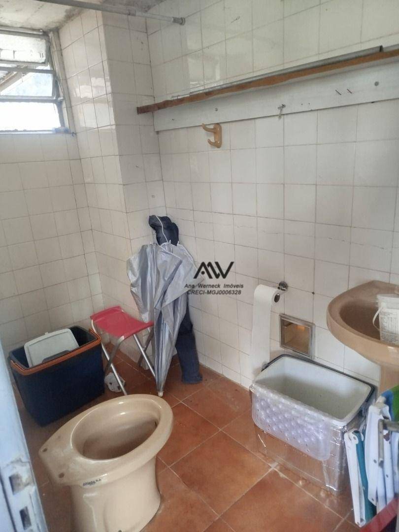 Casa à venda com 5 quartos, 350m² - Foto 17