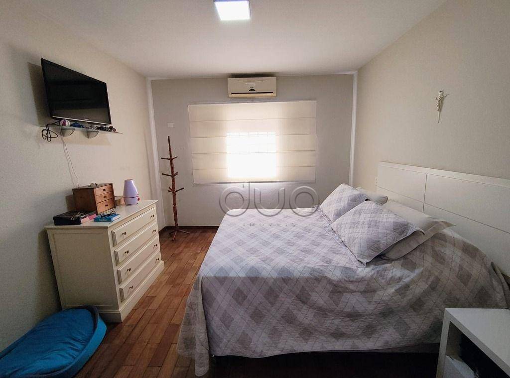 Casa à venda com 3 quartos, 237m² - Foto 17