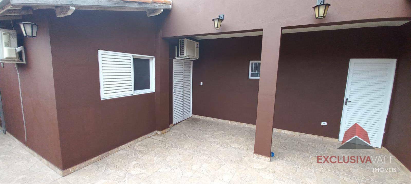 Casa à venda com 3 quartos, 79m² - Foto 4