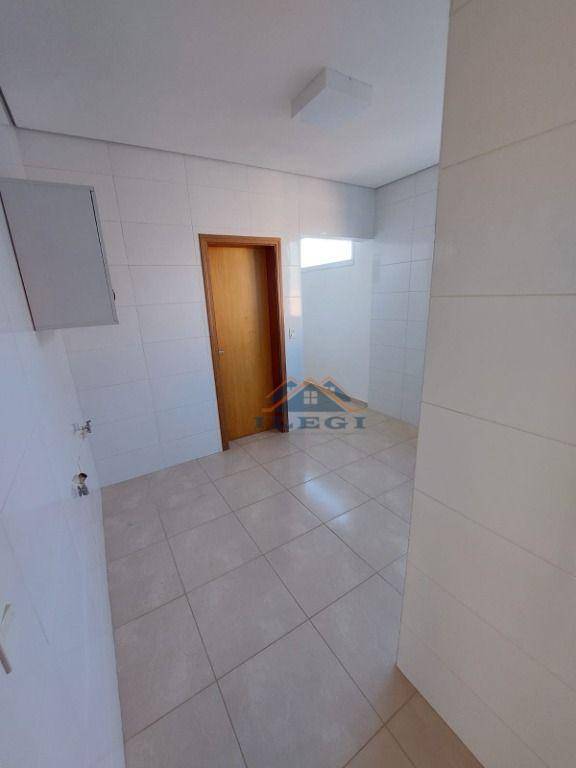 Casa de Condomínio à venda e aluguel com 4 quartos, 563m² - Foto 21