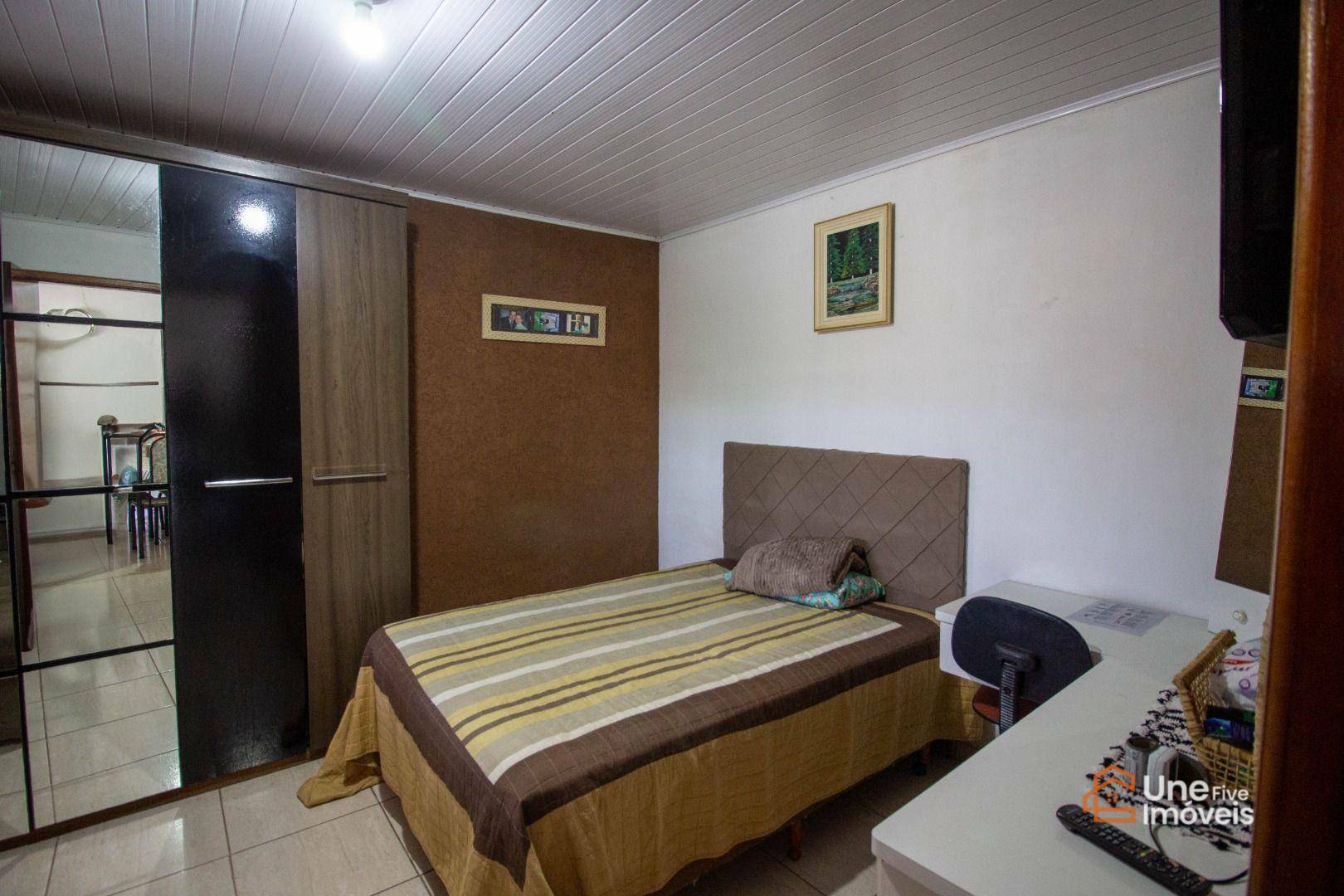 Casa à venda e aluguel com 3 quartos, 95m² - Foto 4