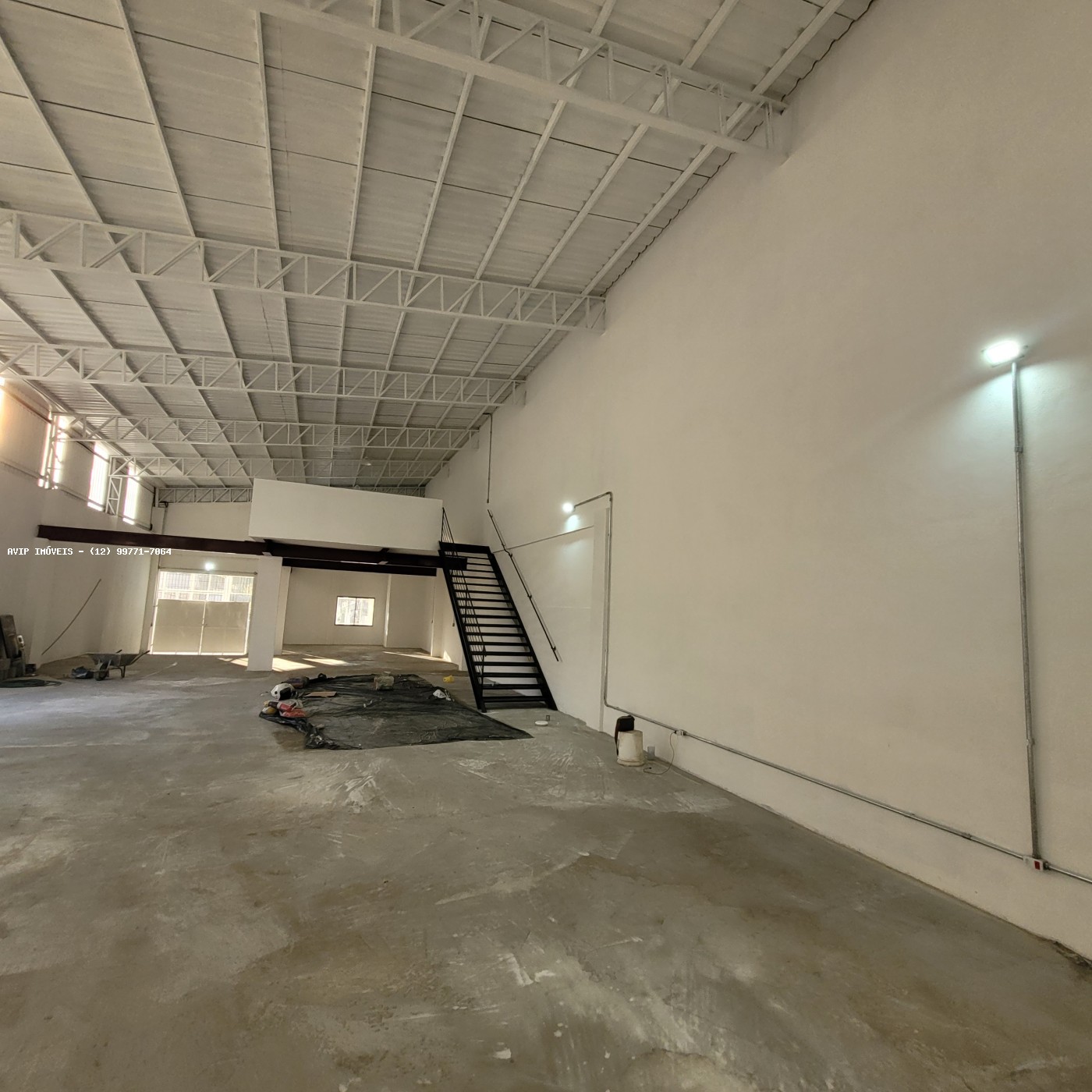 Depósito-Galpão-Armazém para alugar, 300m² - Foto 5
