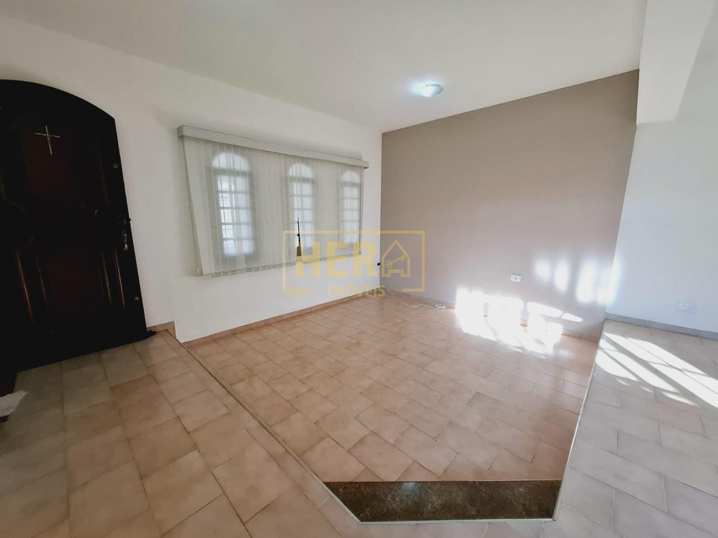 Casa à venda com 3 quartos, 202m² - Foto 3
