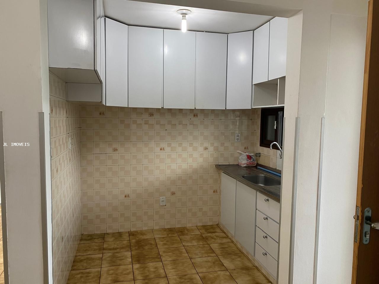 Apartamento à venda com 3 quartos, 107m² - Foto 8