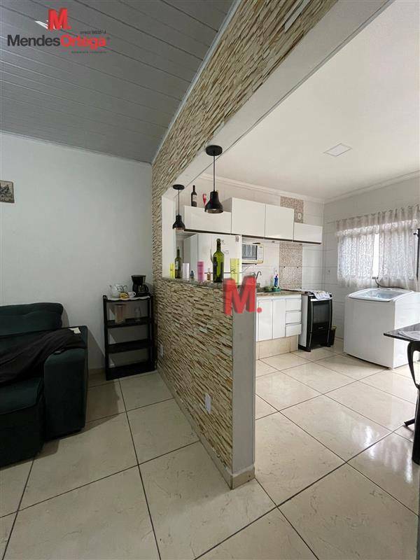 Casa à venda com 2 quartos, 80m² - Foto 14