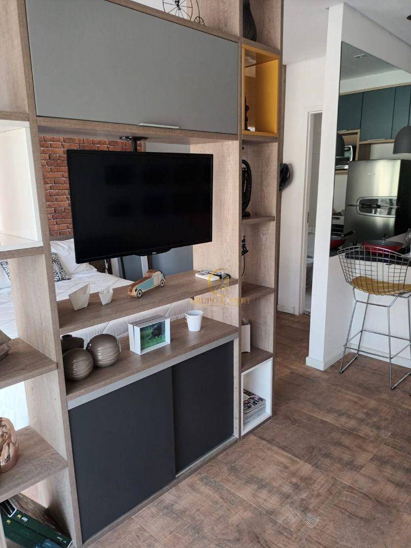 Apartamento para alugar com 1 quarto, 37m² - Foto 24