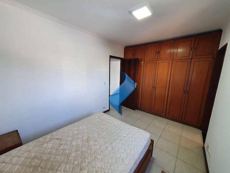 Apartamento à venda e aluguel com 3 quartos, 135m² - Foto 8