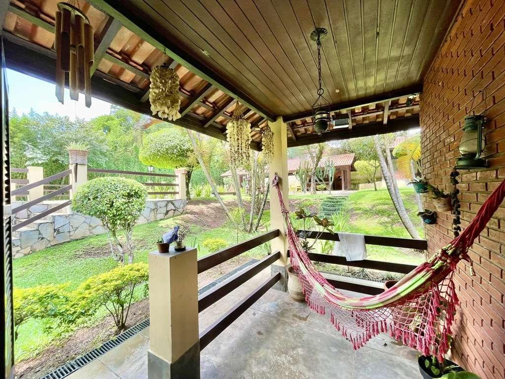 Casa à venda com 4 quartos, 428m² - Foto 27