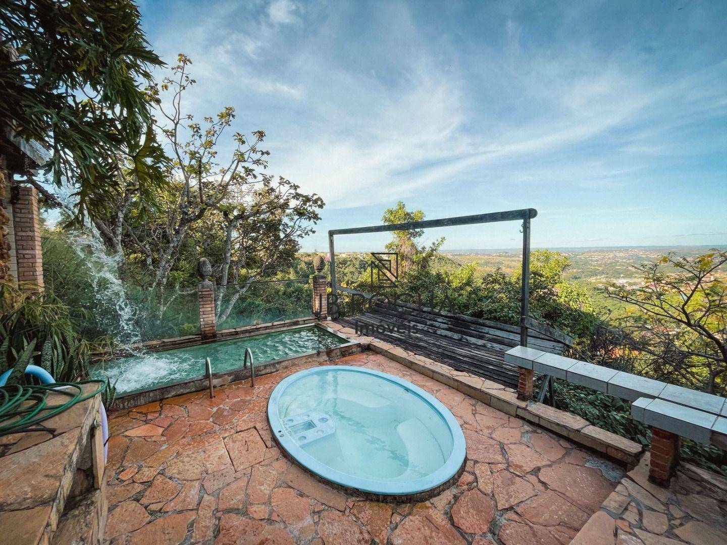 Casa de Condomínio para alugar com 3 quartos, 240m² - Foto 11