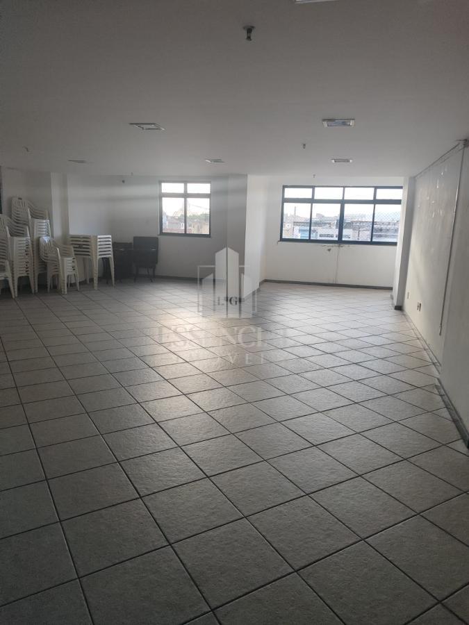 Apartamento à venda com 2 quartos, 70m² - Foto 6