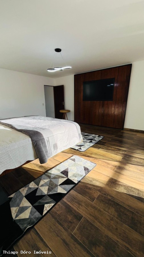 Casa à venda com 4 quartos, 650m² - Foto 15