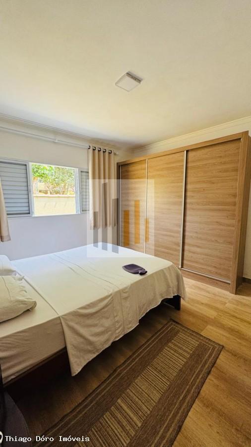 Casa à venda com 3 quartos, 250m² - Foto 37