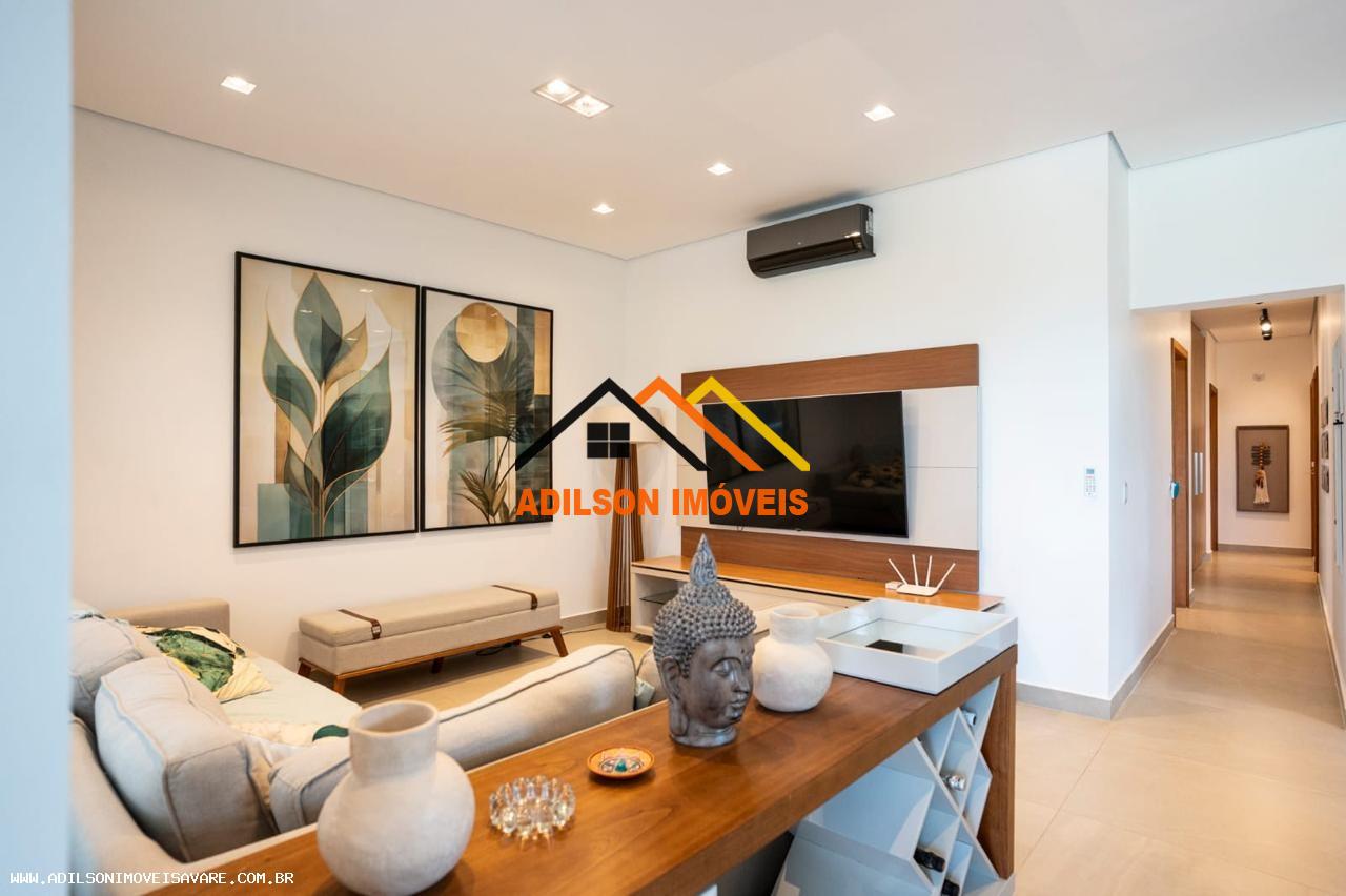 Casa à venda com 4 quartos, 450m² - Foto 4