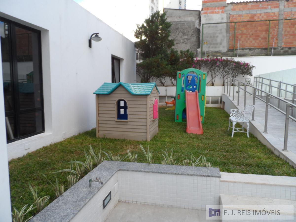 Apartamento à venda com 3 quartos, 180m² - Foto 33