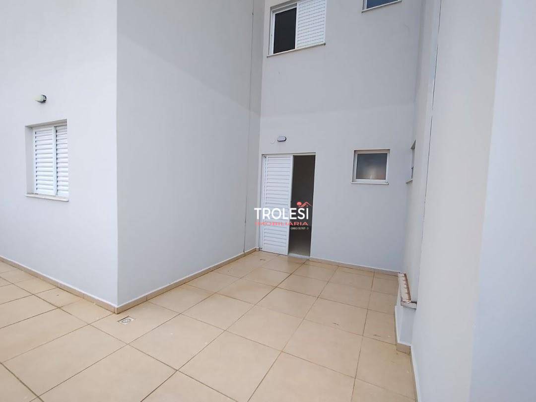 Apartamento para alugar com 3 quartos, 125m² - Foto 7