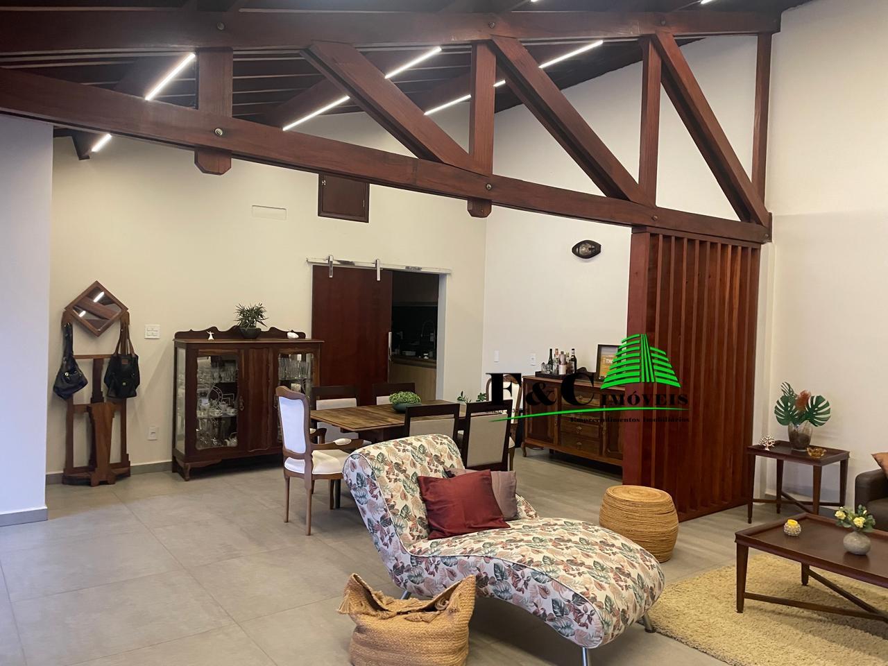 Casa à venda com 2 quartos, 307m² - Foto 7