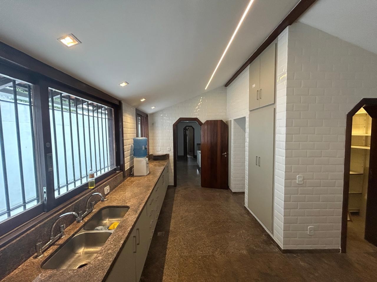 Casa para alugar com 7 quartos, 756m² - Foto 31