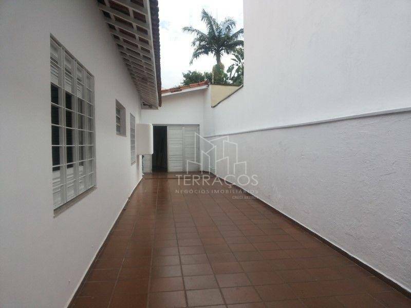 Casa à venda com 3 quartos, 300m² - Foto 6