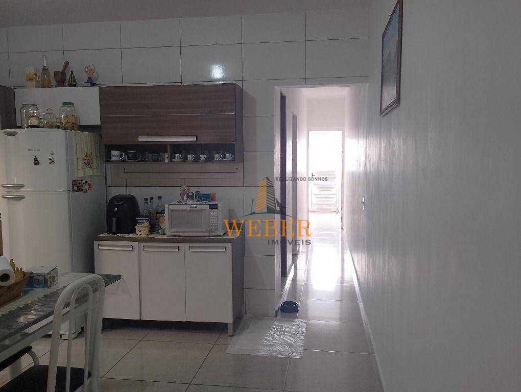 Casa à venda com 3 quartos, 125m² - Foto 9