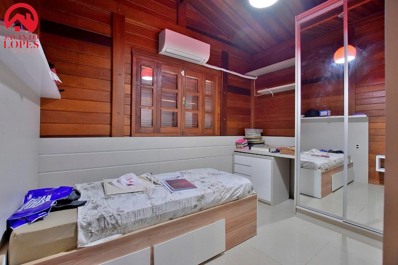 Casa de Condomínio à venda com 3 quartos, 300m² - Foto 30