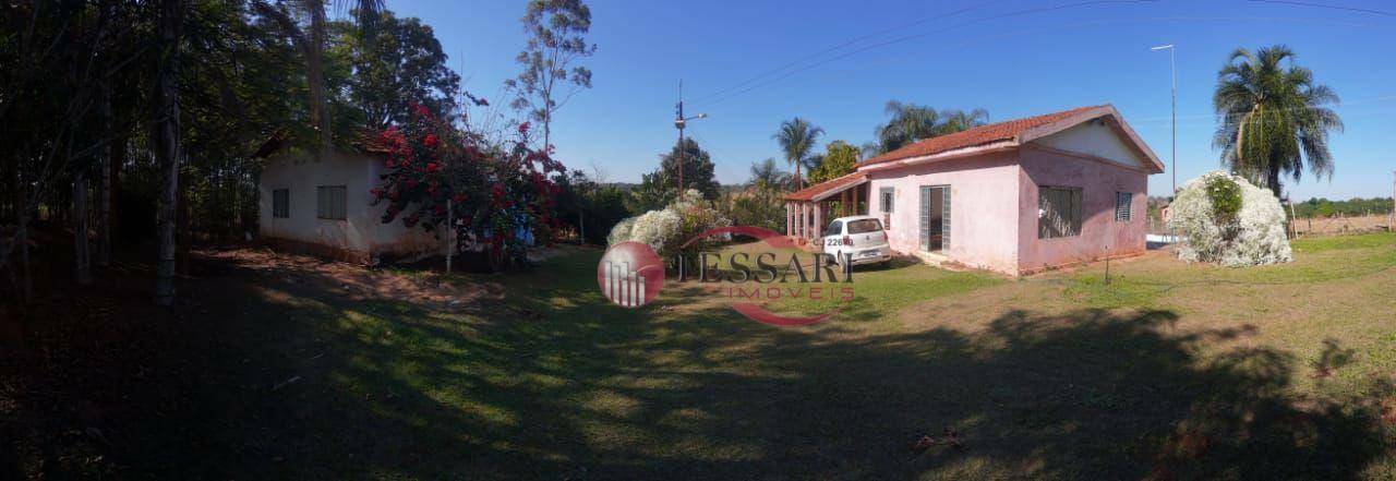 Sítio à venda com 3 quartos, 180m² - Foto 8