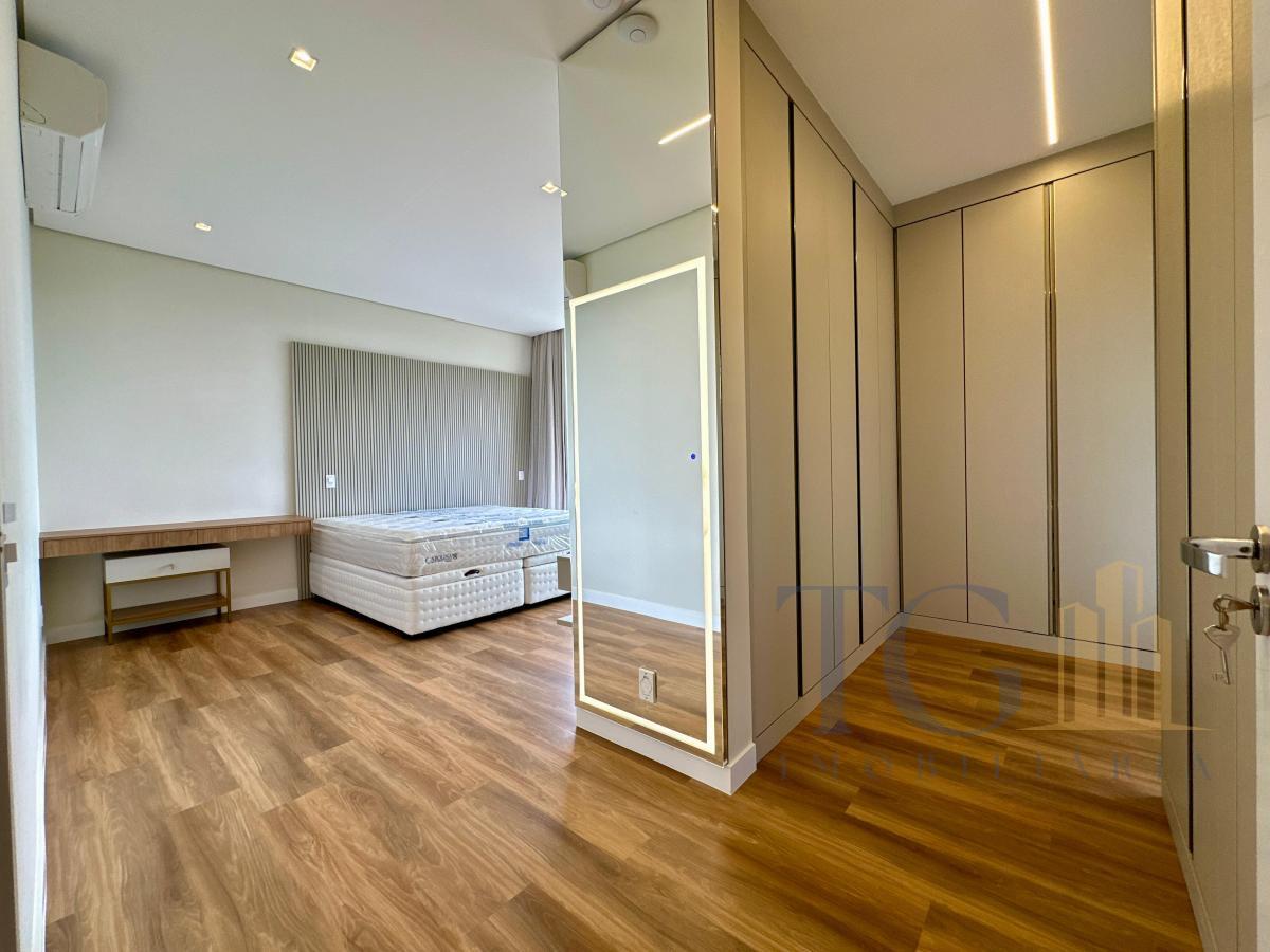 Casa de Condomínio à venda com 4 quartos, 450m² - Foto 34