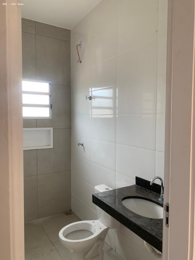 Casa à venda com 2 quartos, 67m² - Foto 11