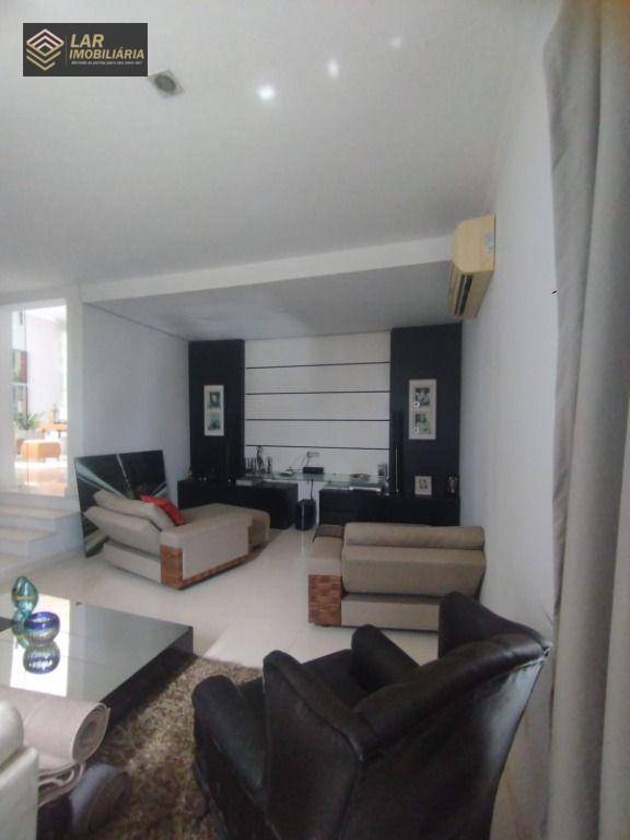 Casa à venda com 3 quartos, 300m² - Foto 56
