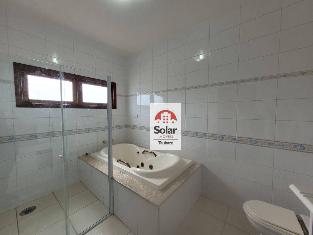 Casa à venda com 6 quartos, 240m² - Foto 19