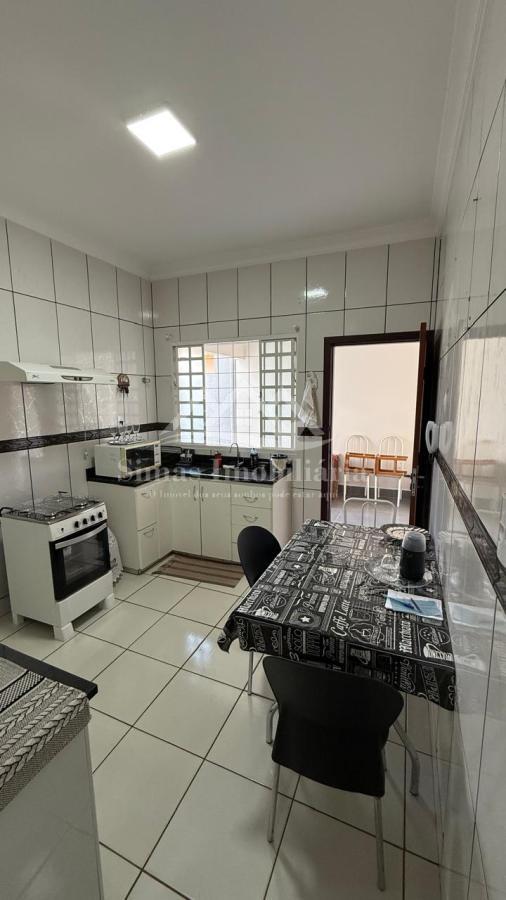 Casa à venda com 3 quartos, 360m² - Foto 12