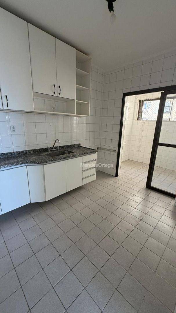 Apartamento para alugar com 3 quartos, 94m² - Foto 7