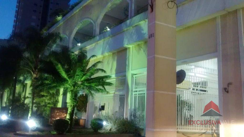 Apartamento à venda com 2 quartos, 64m² - Foto 1