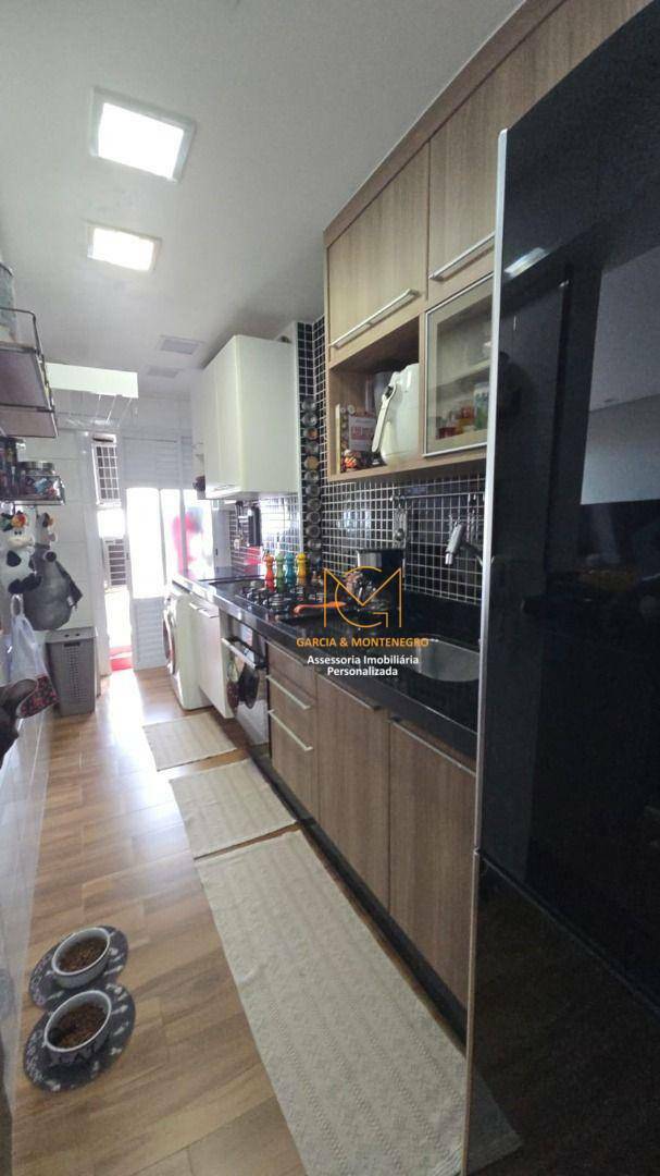 Apartamento à venda com 2 quartos, 69m² - Foto 17