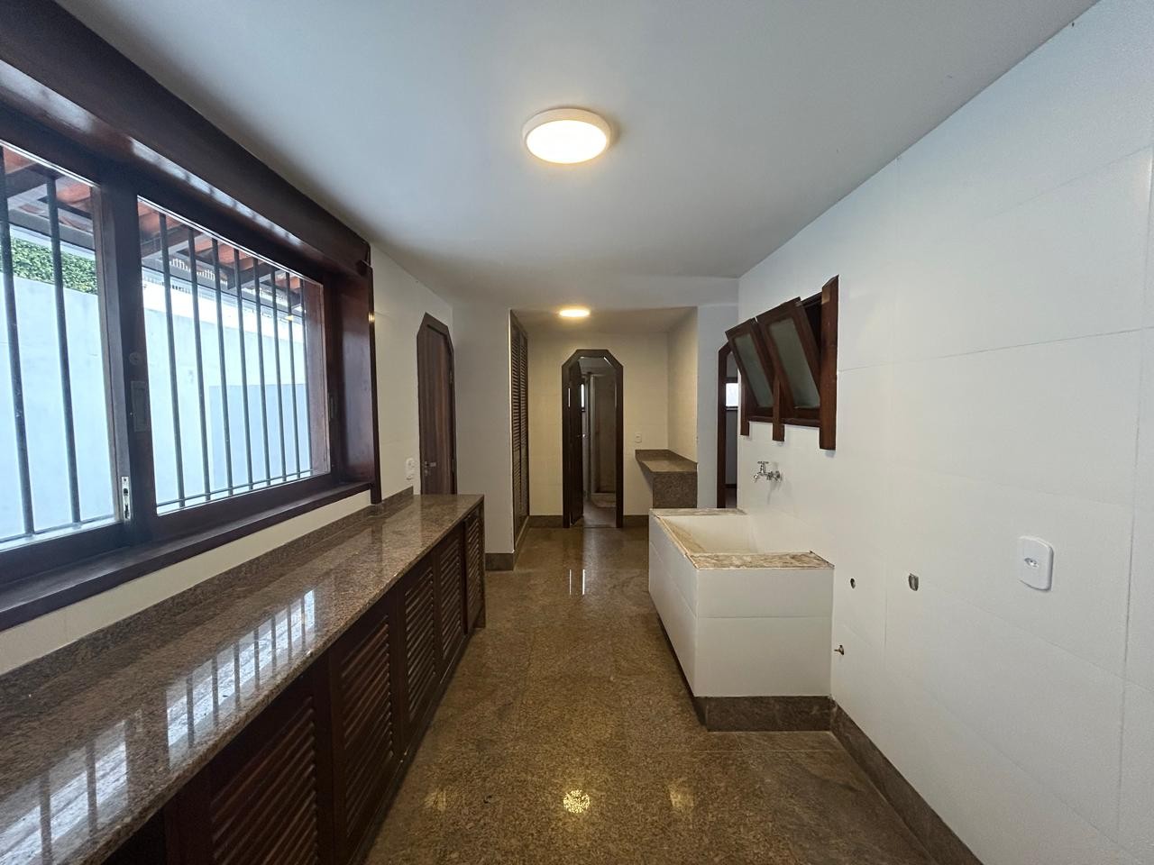 Casa para alugar com 7 quartos, 756m² - Foto 35