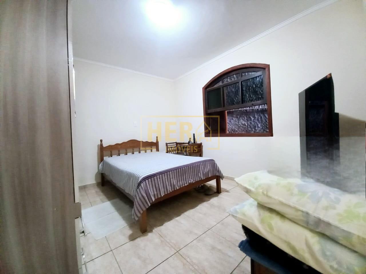 Casa à venda com 4 quartos, 349m² - Foto 7