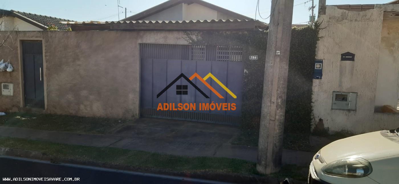 Casa à venda com 2 quartos, 200m² - Foto 1
