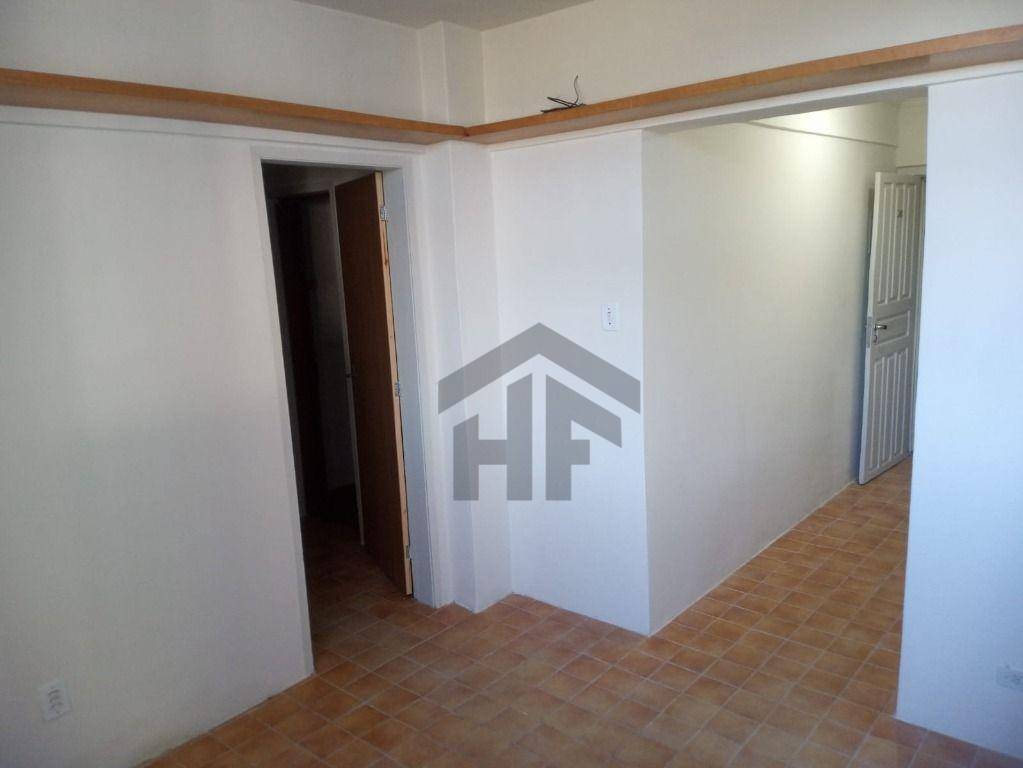 Apartamento à venda com 1 quarto, 32m² - Foto 4
