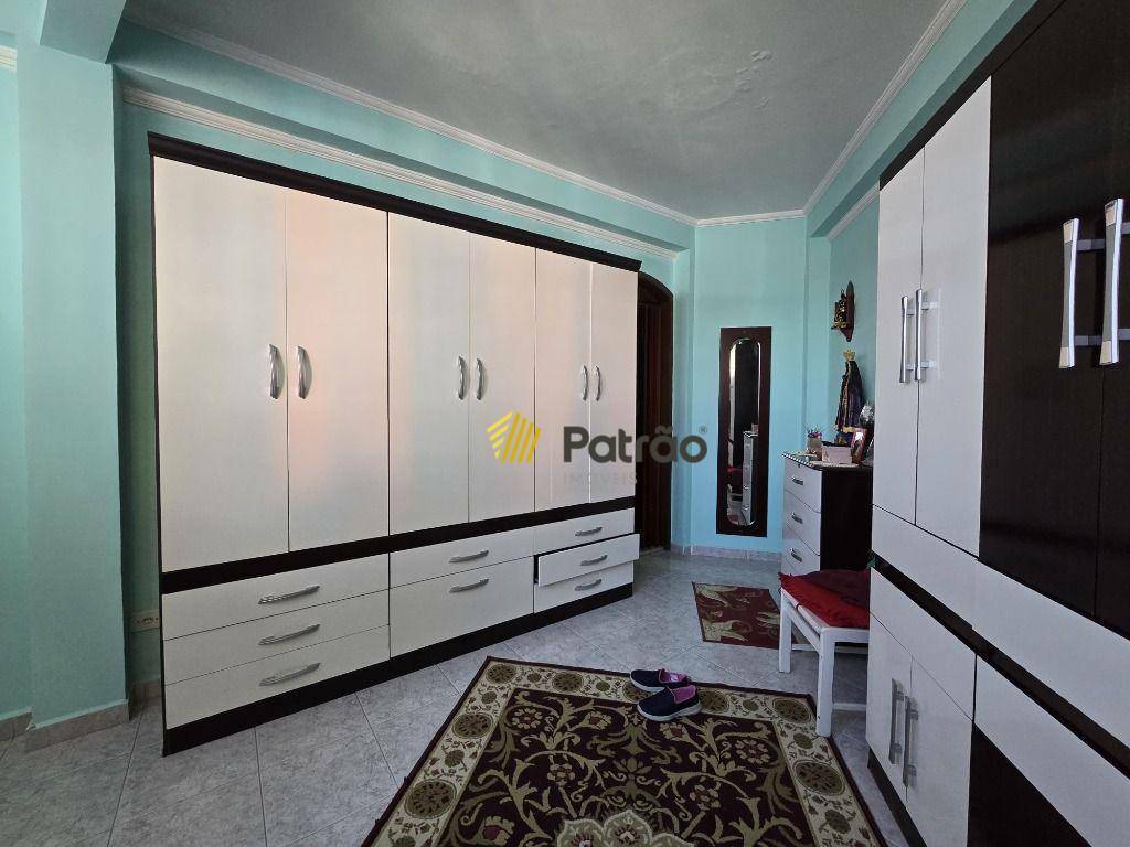 Sobrado à venda com 3 quartos, 200m² - Foto 9